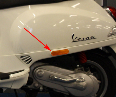 houder Piaggio origineel reflector links wit fusion 544 vespa S 65430600br=op=op